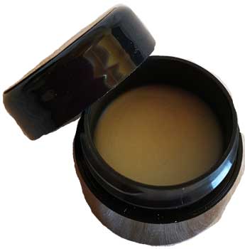 .25oz Look Me Over solid perfume